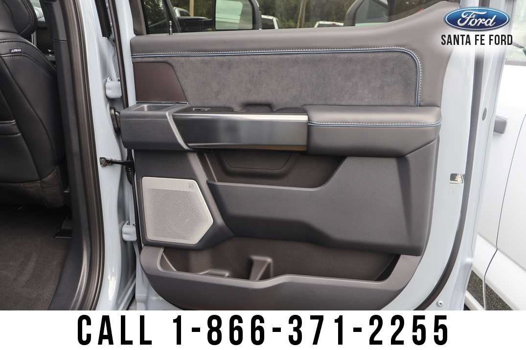 2027 Ford Super Duty F-250 SRW Platinum