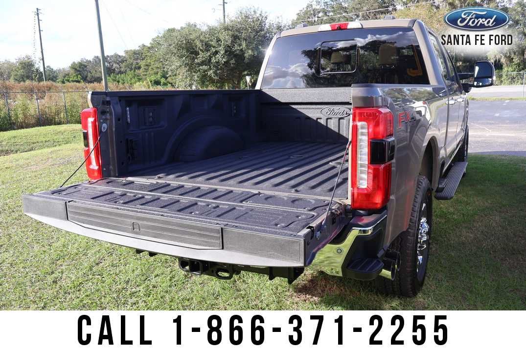 2027 Ford Super Duty F-250 SRW LARIAT