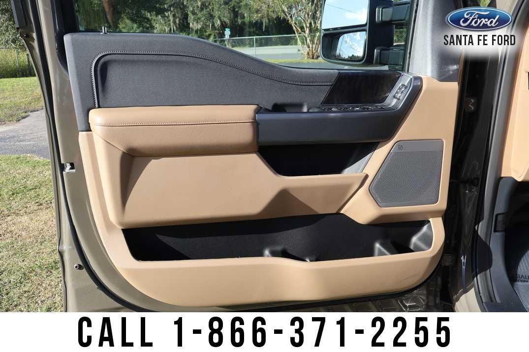 2027 Ford Super Duty F-250 SRW LARIAT