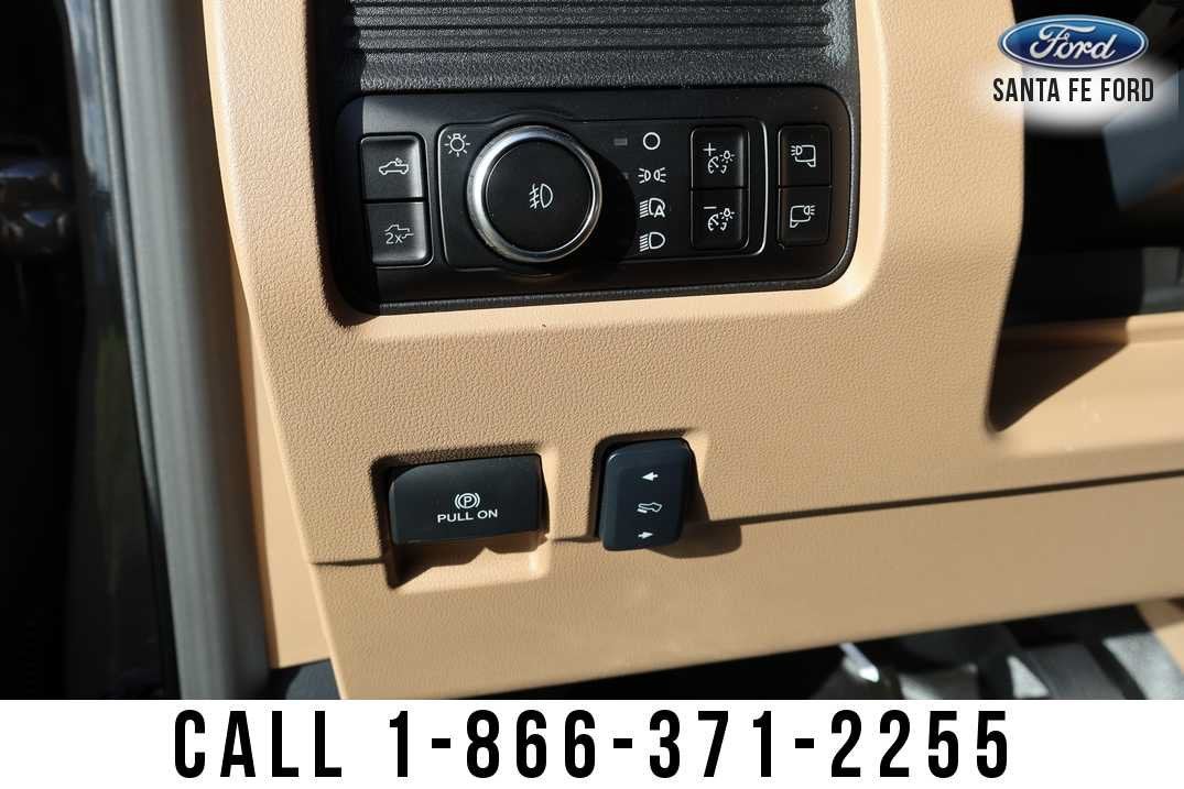 2027 Ford Super Duty F-250 SRW LARIAT