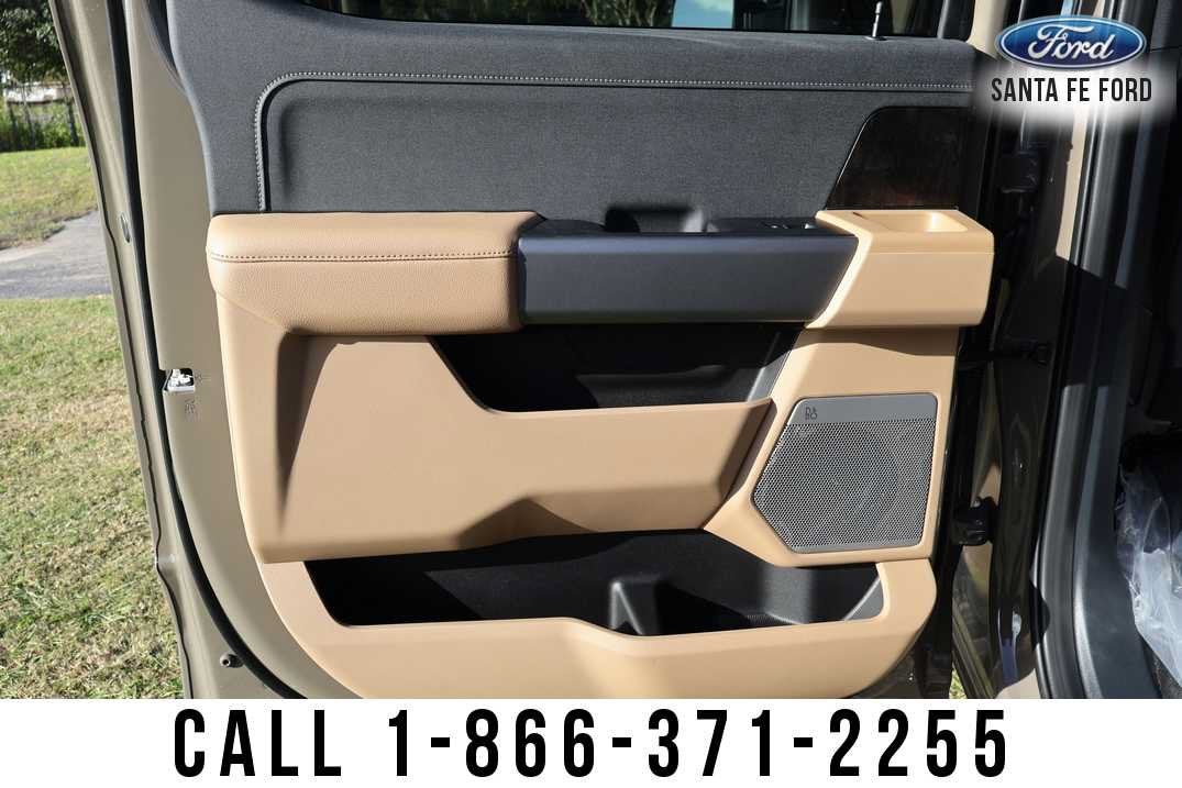 2027 Ford Super Duty F-250 SRW LARIAT