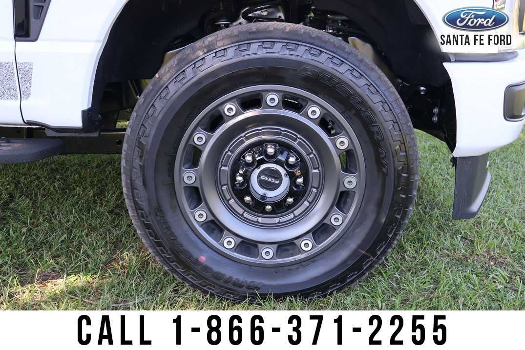 2027 Ford Super Duty F-250 SRW Base