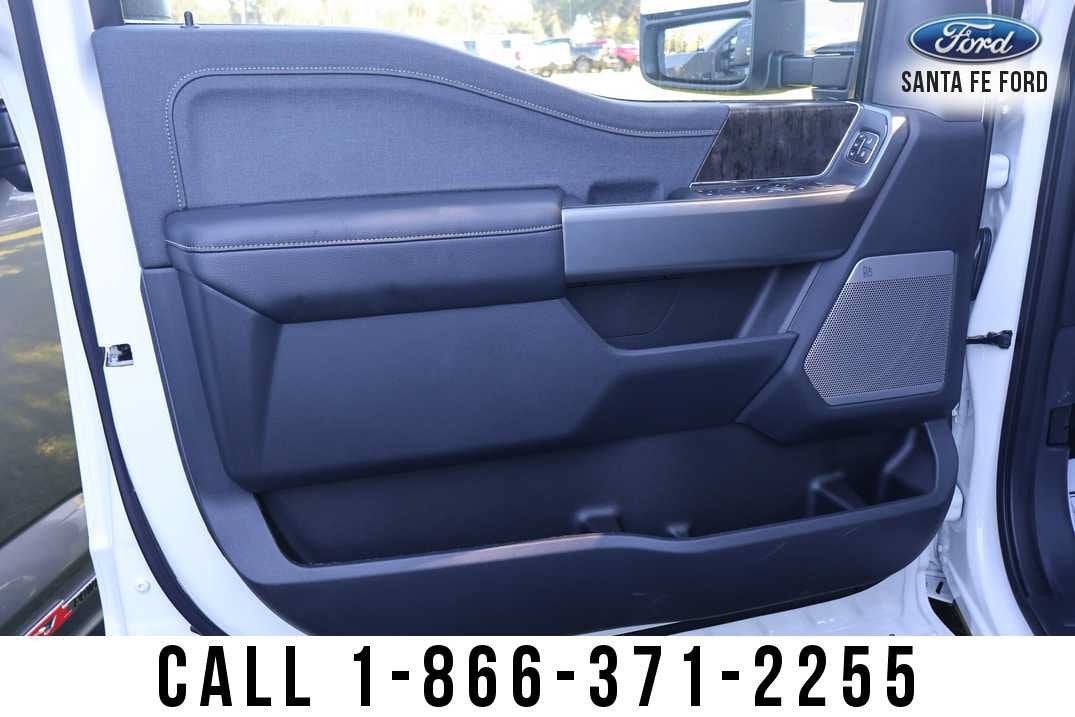 2027 Ford Super Duty F-250 SRW LARIAT