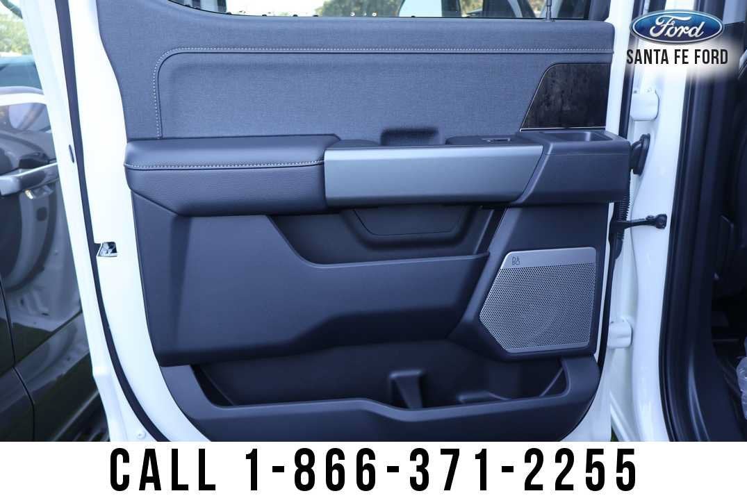 2027 Ford Super Duty F-250 SRW LARIAT