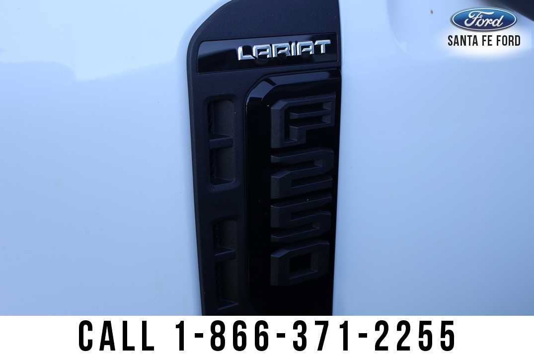2027 Ford Super Duty F-250 SRW LARIAT