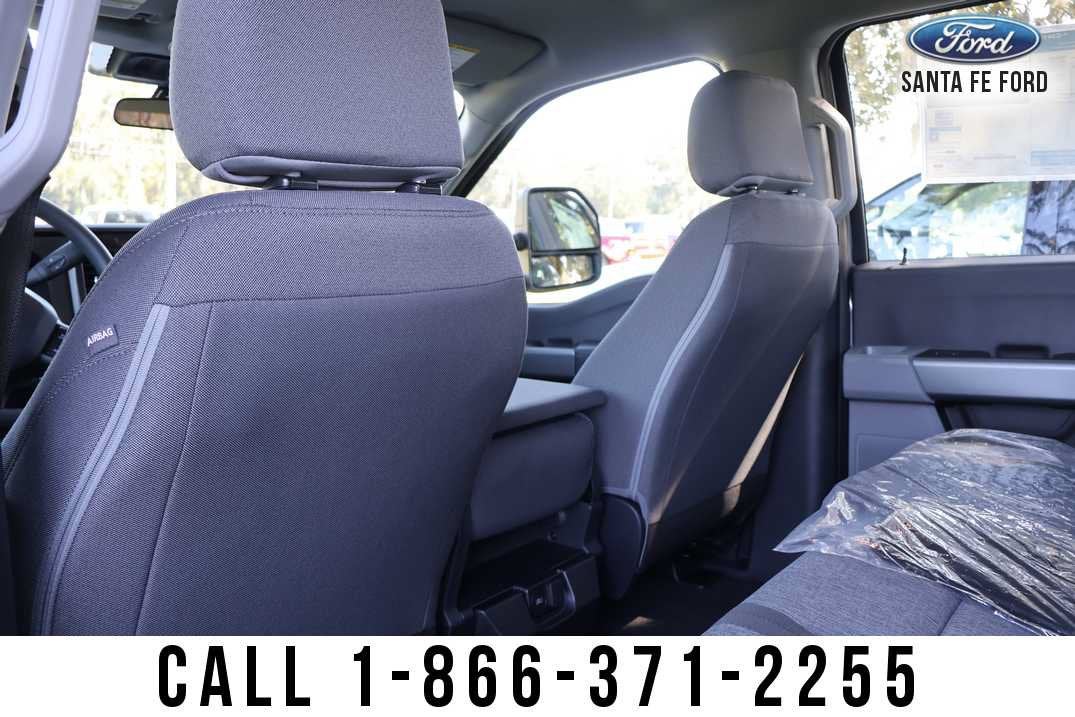 2027 Ford Super Duty F-250 SRW Base