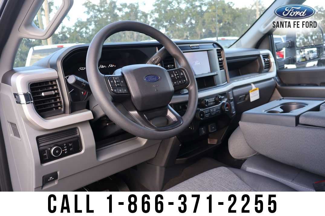 2027 Ford Super Duty F-250 SRW XL