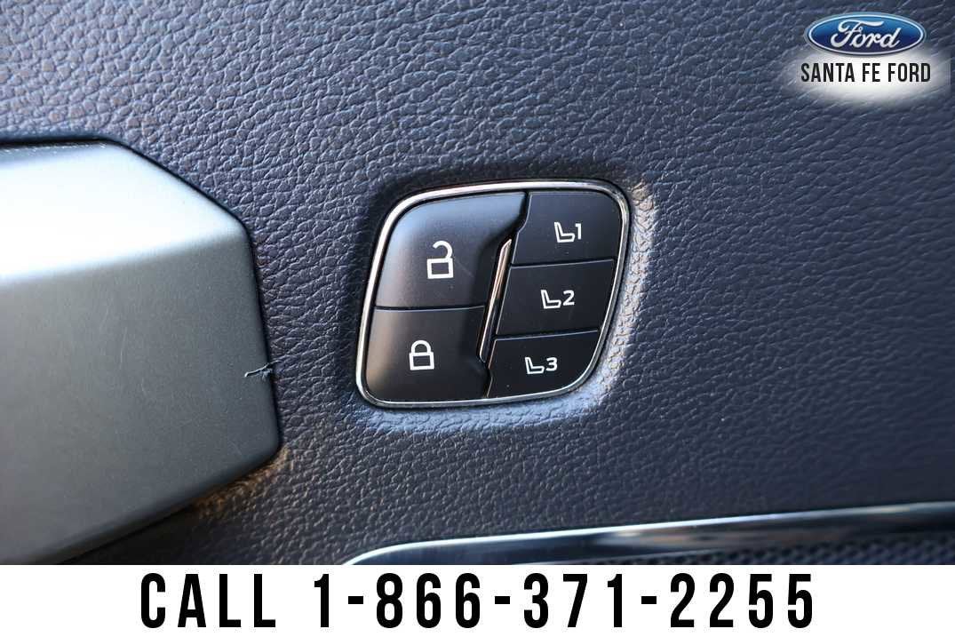 2022 Ford Super Duty F-250 SRW LARIAT