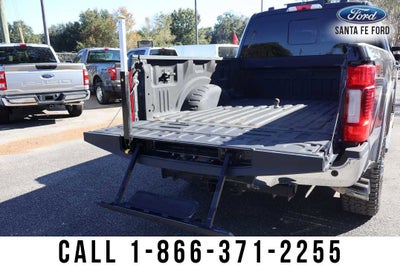 2022 Ford Super Duty F-250 SRW LARIAT