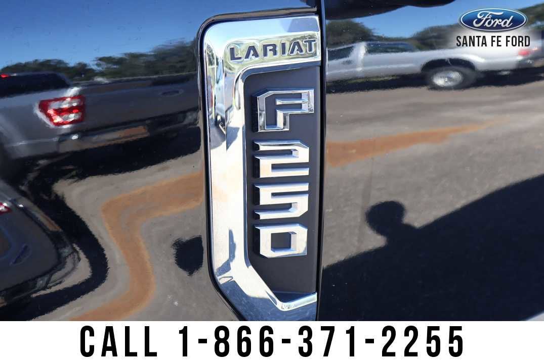 2022 Ford Super Duty F-250 SRW LARIAT