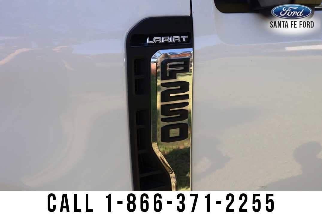 2023 Ford Super Duty F-250 SRW LARIAT