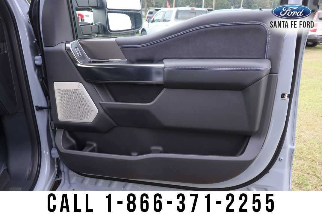 2026 Ford Super Duty F-250 SRW Platinum