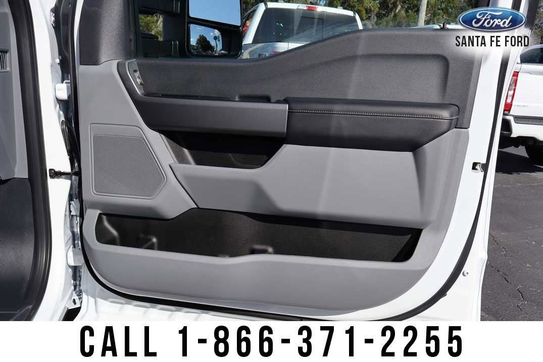 2026 Ford Super Duty F-350 SRW XL