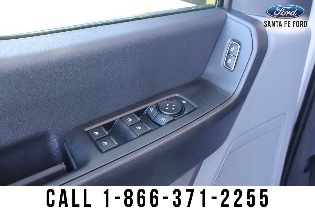 2027 Ford Super Duty F-350 SRW Base