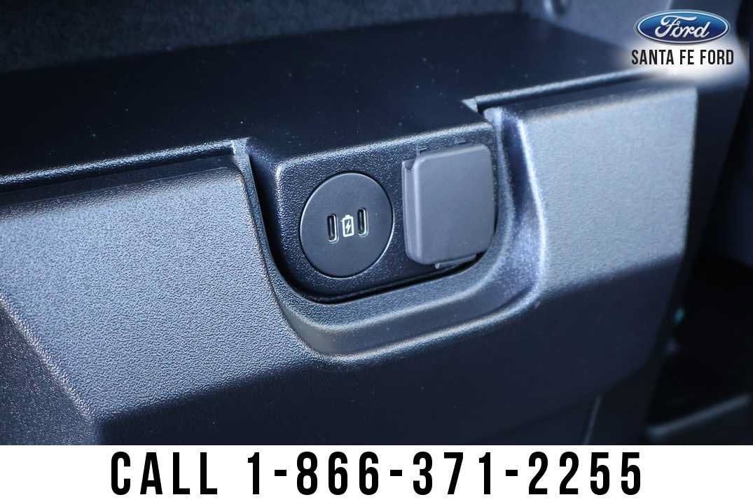 2027 Ford Super Duty F-350 SRW Base