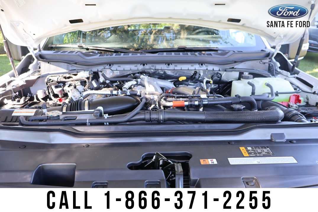 2027 Ford Super Duty F-350 SRW Base