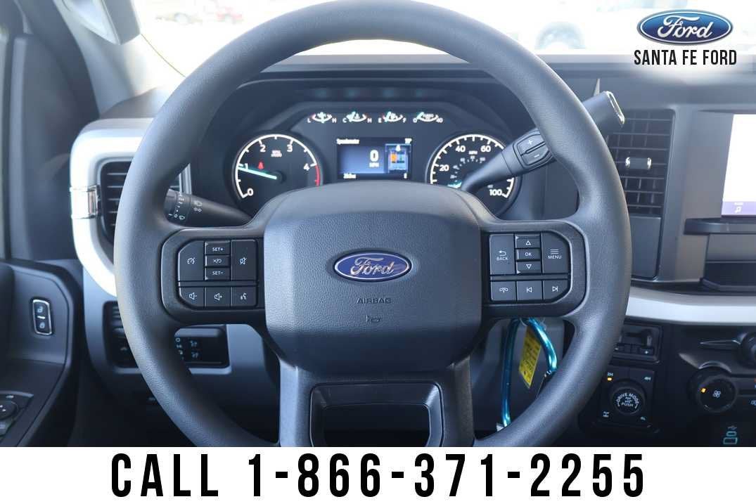 2027 Ford Super Duty F-350 SRW Base