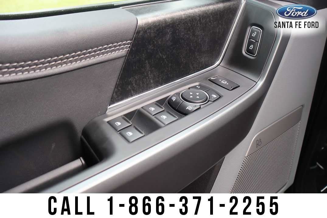 2027 Ford Super Duty F-350 SRW Base