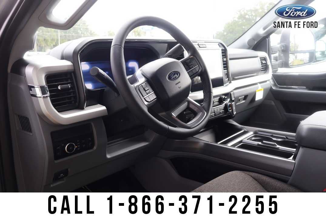 2027 Ford Super Duty F-350 SRW Base