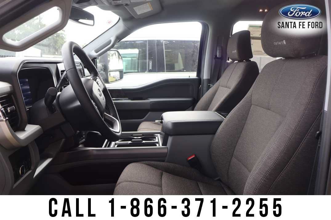 2027 Ford Super Duty F-350 SRW Base