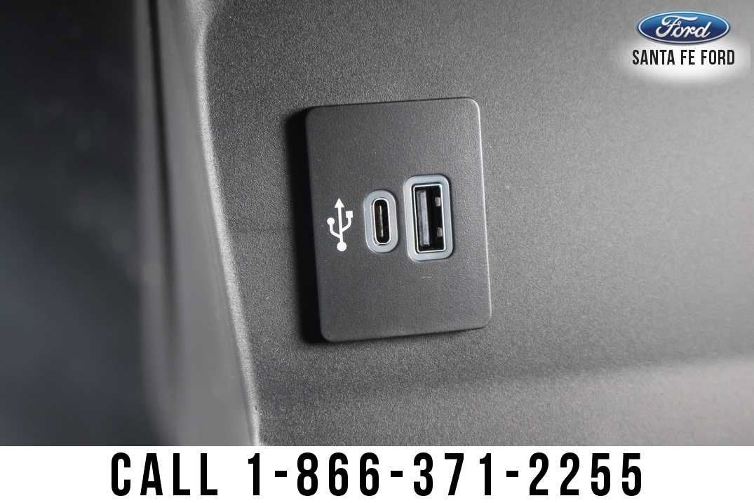 2027 Ford Super Duty F-350 SRW Base