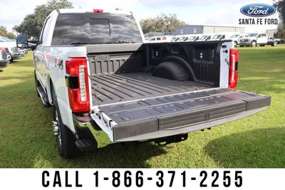 2027 Ford Super Duty F-350 SRW XLT