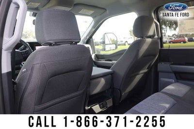 2027 Ford Super Duty F-350 SRW XLT
