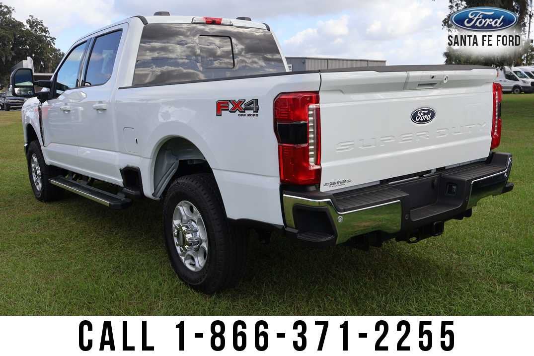 2027 Ford Super Duty F-350 SRW XLT