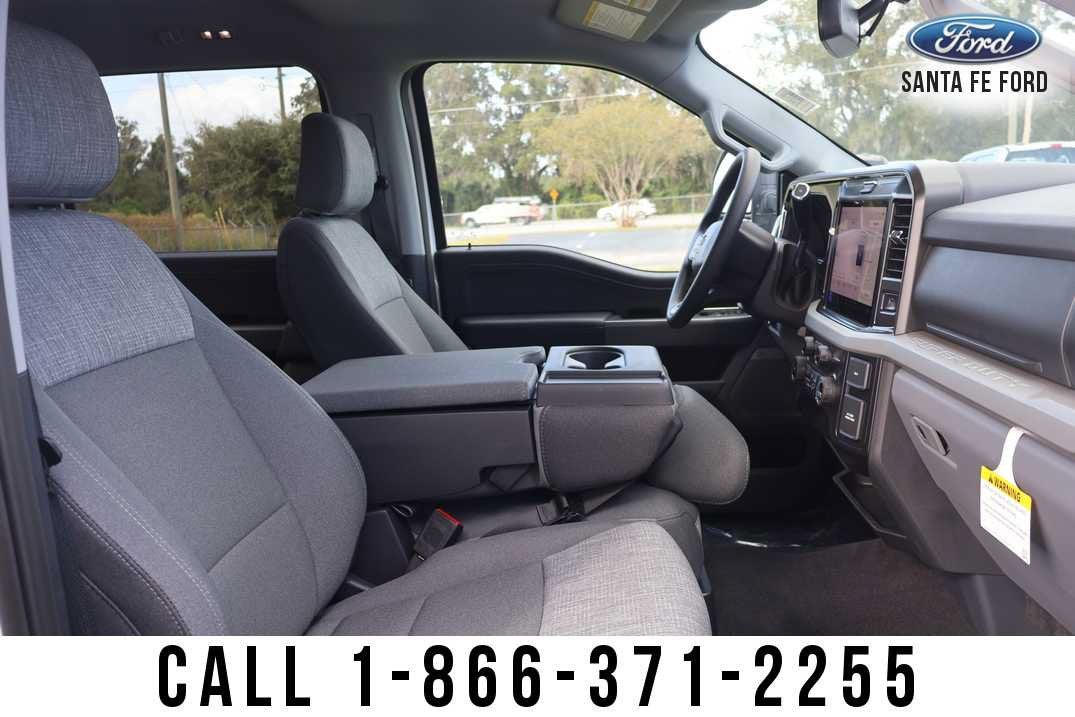 2027 Ford Super Duty F-350 SRW XLT