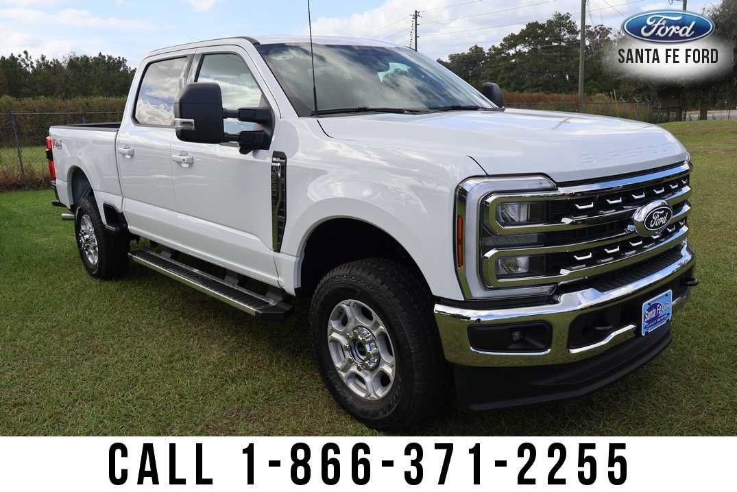 2027 Ford Super Duty F-350 SRW XLT