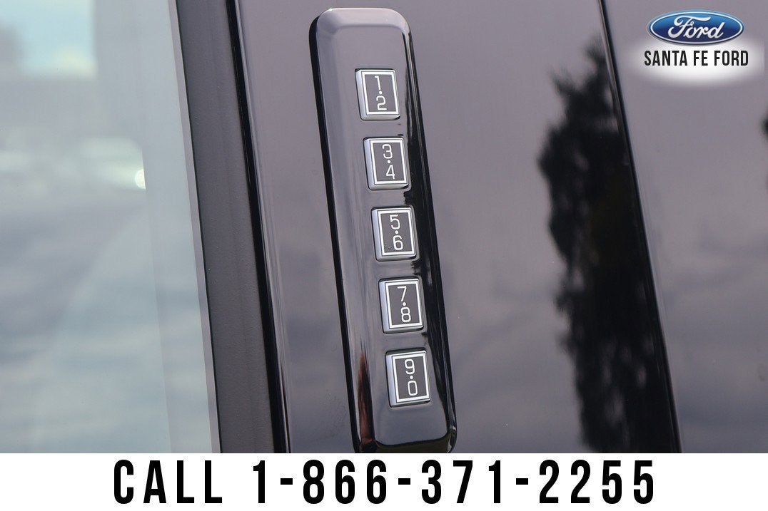 2026 Ford Super Duty F-350 SRW XLT