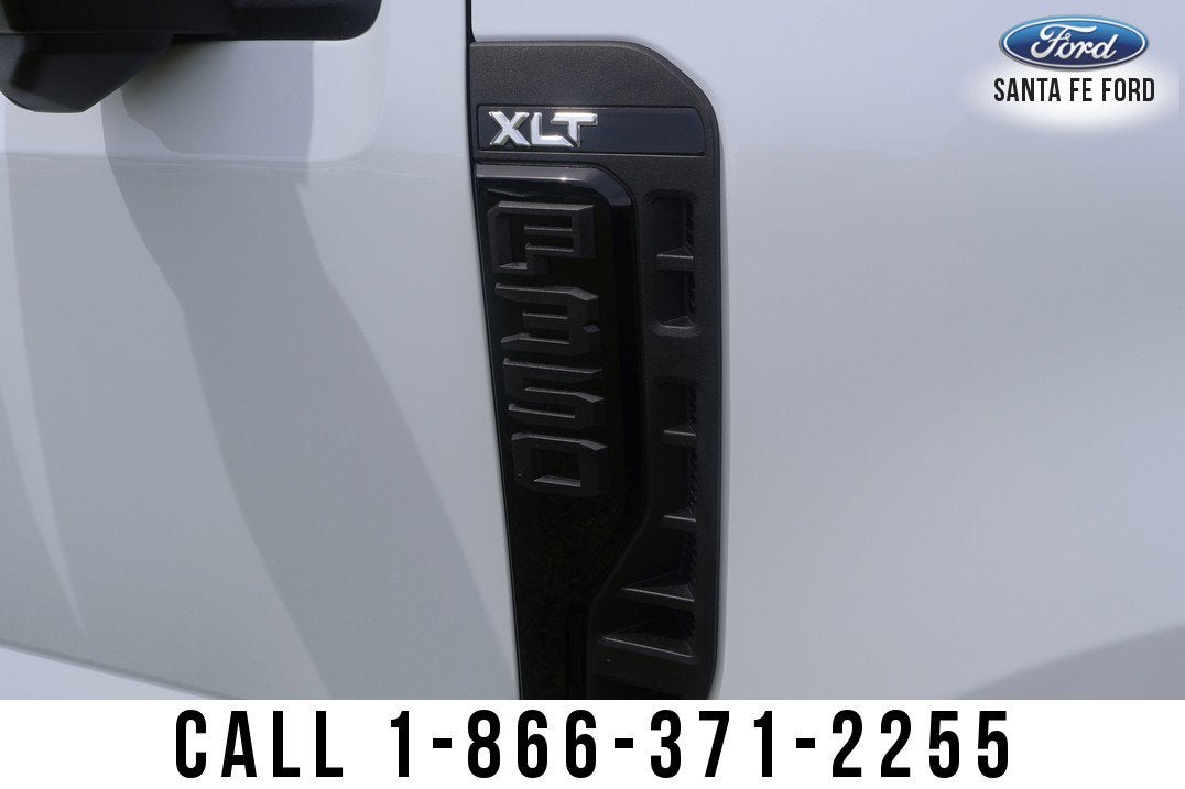 2026 Ford Super Duty F-350 SRW XLT