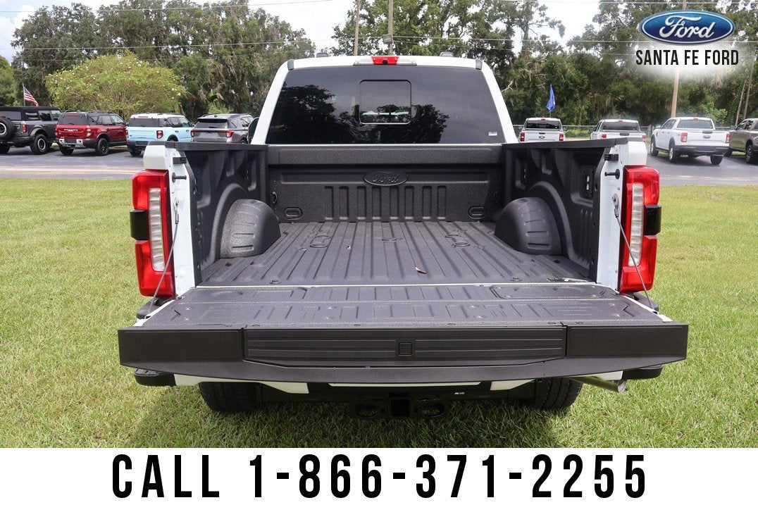 2026 Ford Super Duty F-350 SRW XLT