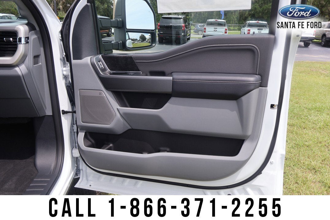 2026 Ford Super Duty F-350 SRW XLT