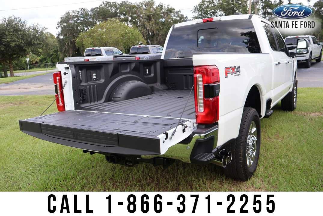 2026 Ford Super Duty F-350 SRW LARIAT