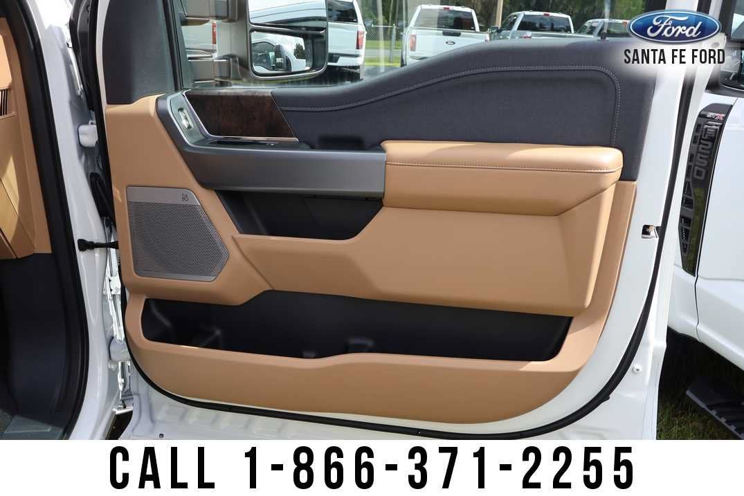 2026 Ford Super Duty F-350 SRW LARIAT