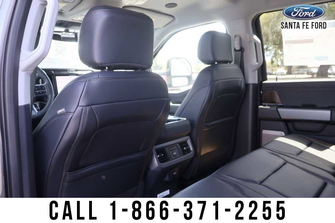 2026 Ford Super Duty F-350 SRW LARIAT