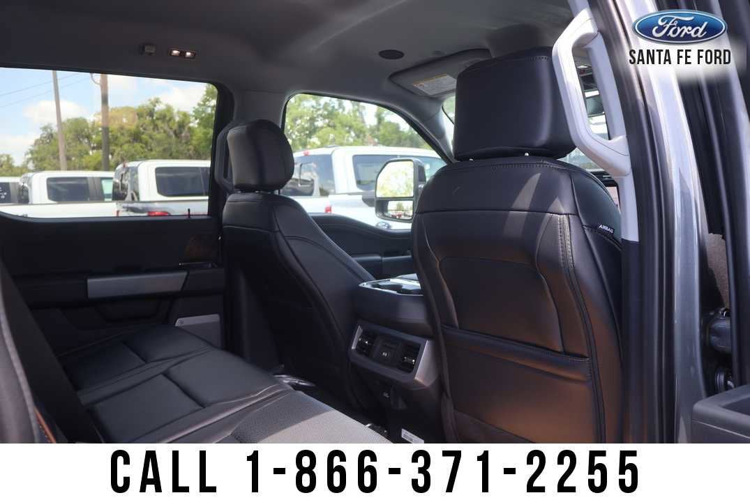 2026 Ford Super Duty F-350 SRW LARIAT