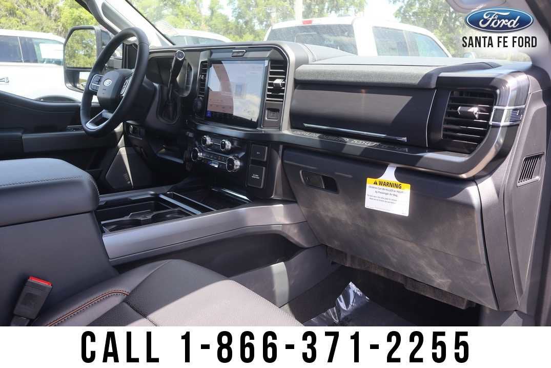 2026 Ford Super Duty F-350 SRW LARIAT