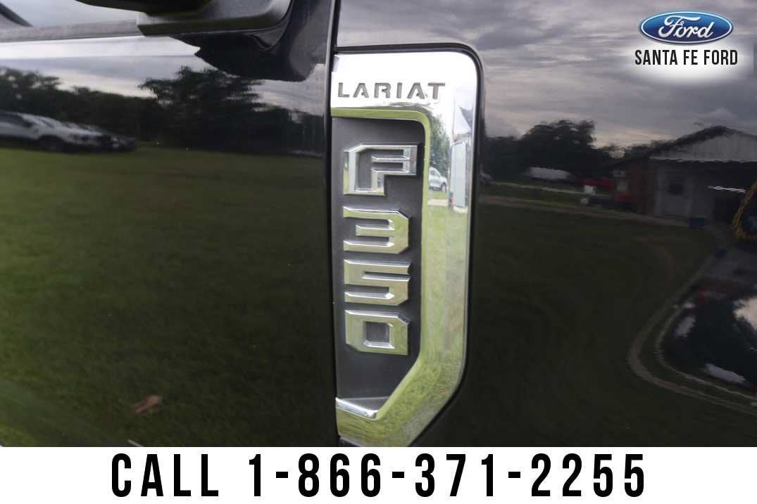 2017 Ford Super Duty F-350 SRW Lariat