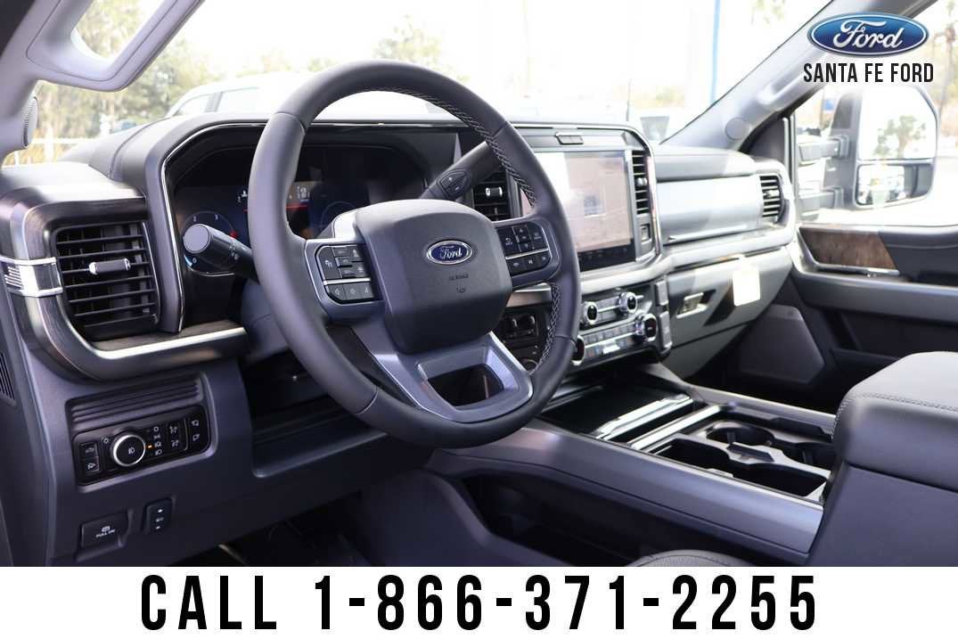 2026 Ford Super Duty F-350 SRW LARIAT