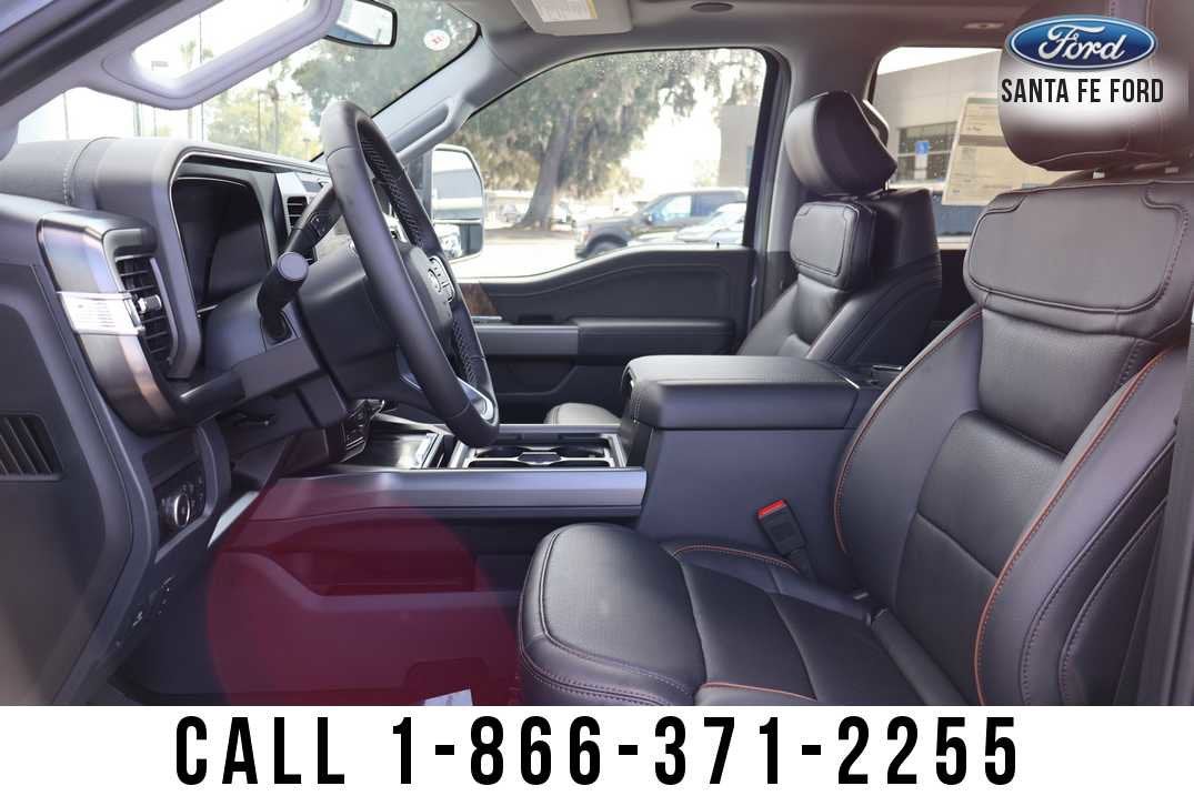 2026 Ford Super Duty F-350 SRW LARIAT