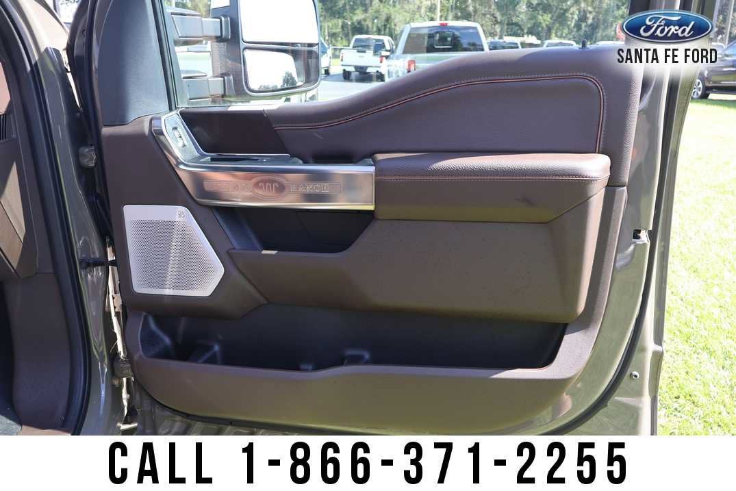 2026 Ford Super Duty F-350 DRW King Ranch