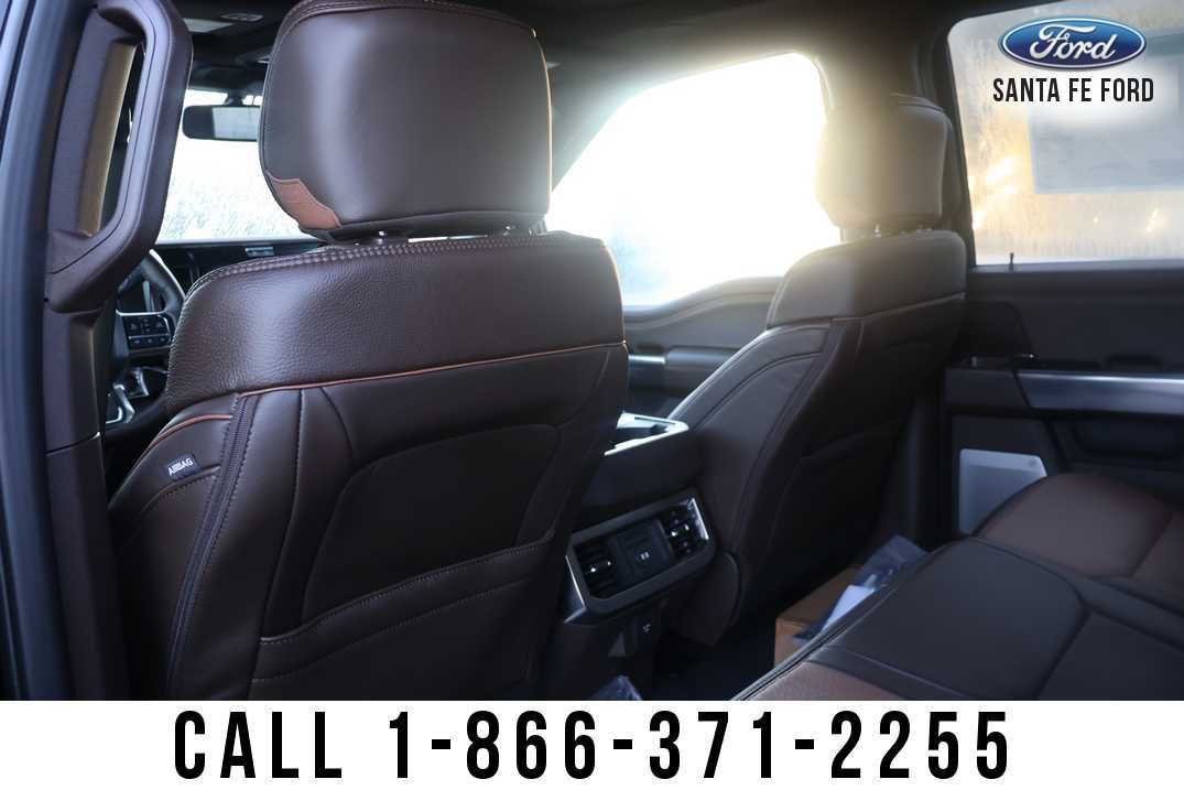 2027 Ford Super Duty F-350 DRW F-350® King Ranch®