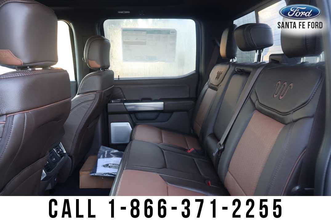 2027 Ford Super Duty F-350 DRW F-350® King Ranch®