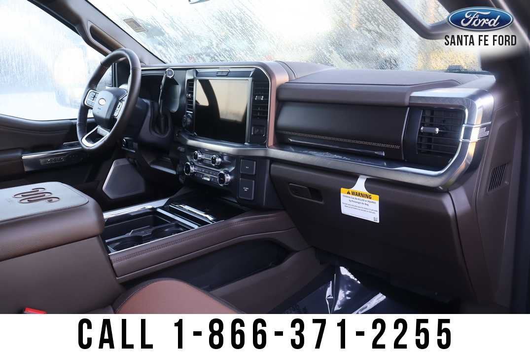 2027 Ford Super Duty F-350 DRW F-350® King Ranch®