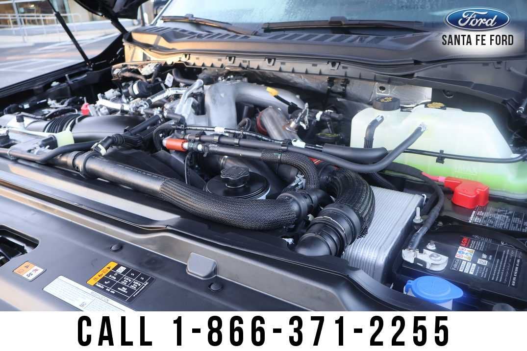 2027 Ford Super Duty F-350 DRW F-350® King Ranch®