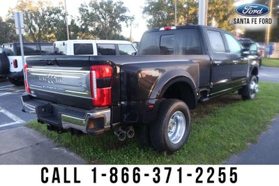 2027 Ford Super Duty F-350 DRW F-350® King Ranch®