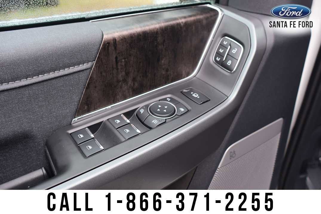 2026 Ford Super Duty F-350 DRW LARIAT