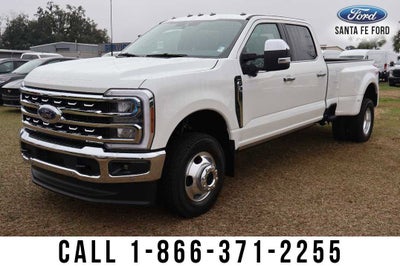 2026 Ford Super Duty F-350 DRW LARIAT